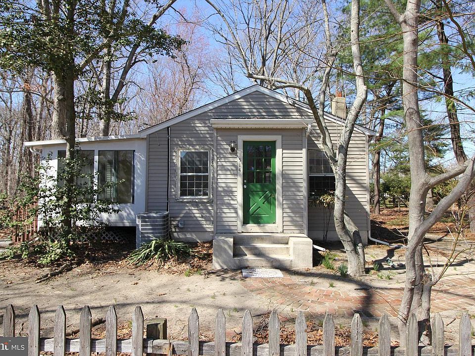 1st image of 514 Hartford Rd