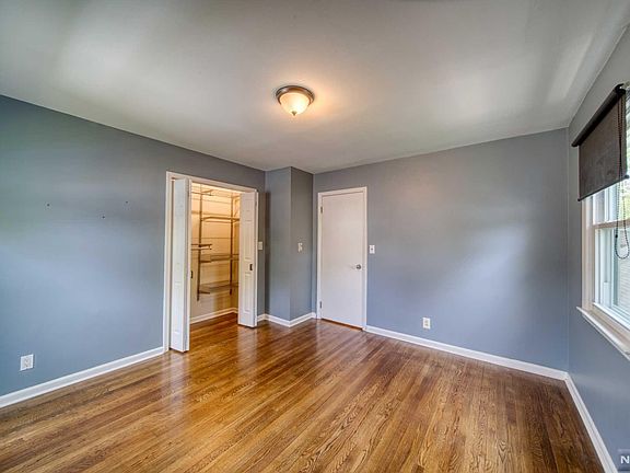 2nd image of 111 6th St