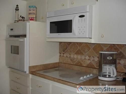 5th image of 15626 N Bowling Green Dr