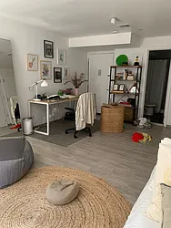 Rented by Unit 5 LLC