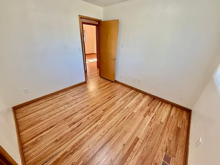 1712 SE 104th Ave — Photo 31