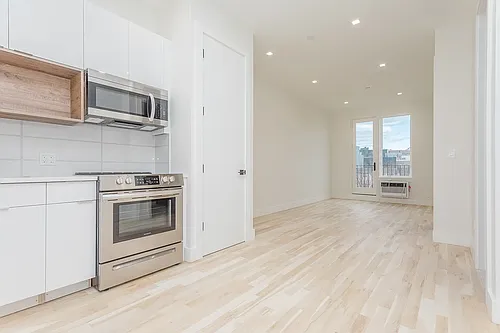 524 Midwood St #4F Photo 1