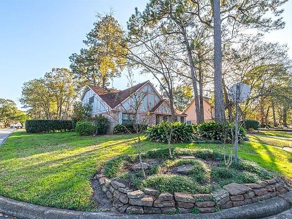 3rd image of 3634 Bear Lake Dr