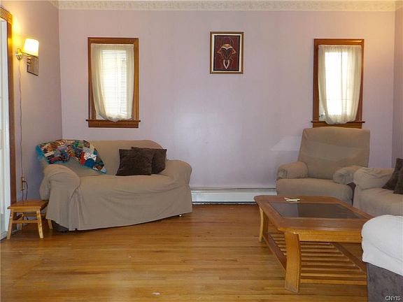 5th image of 310 Malverne Dr