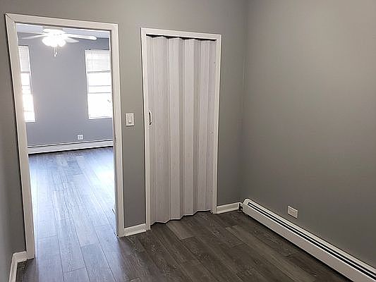 4th image of 100 Moore St Floor 3