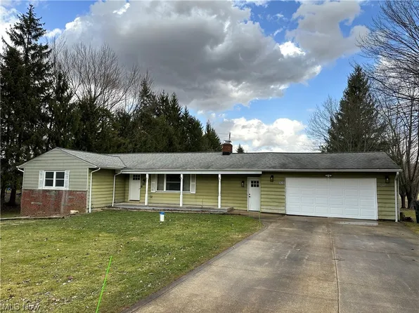 920 Parker Rd, Aurora, OH 44202