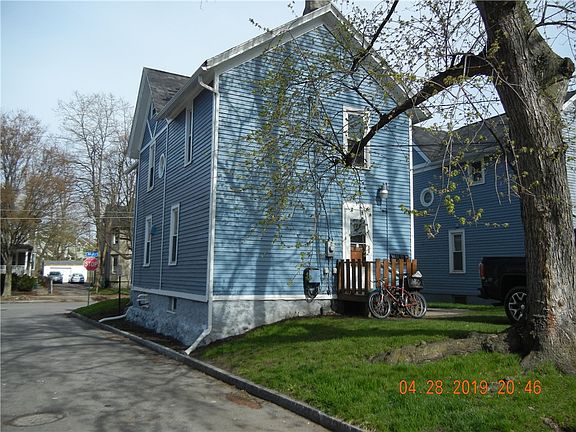 2nd image of 526 Meigs St