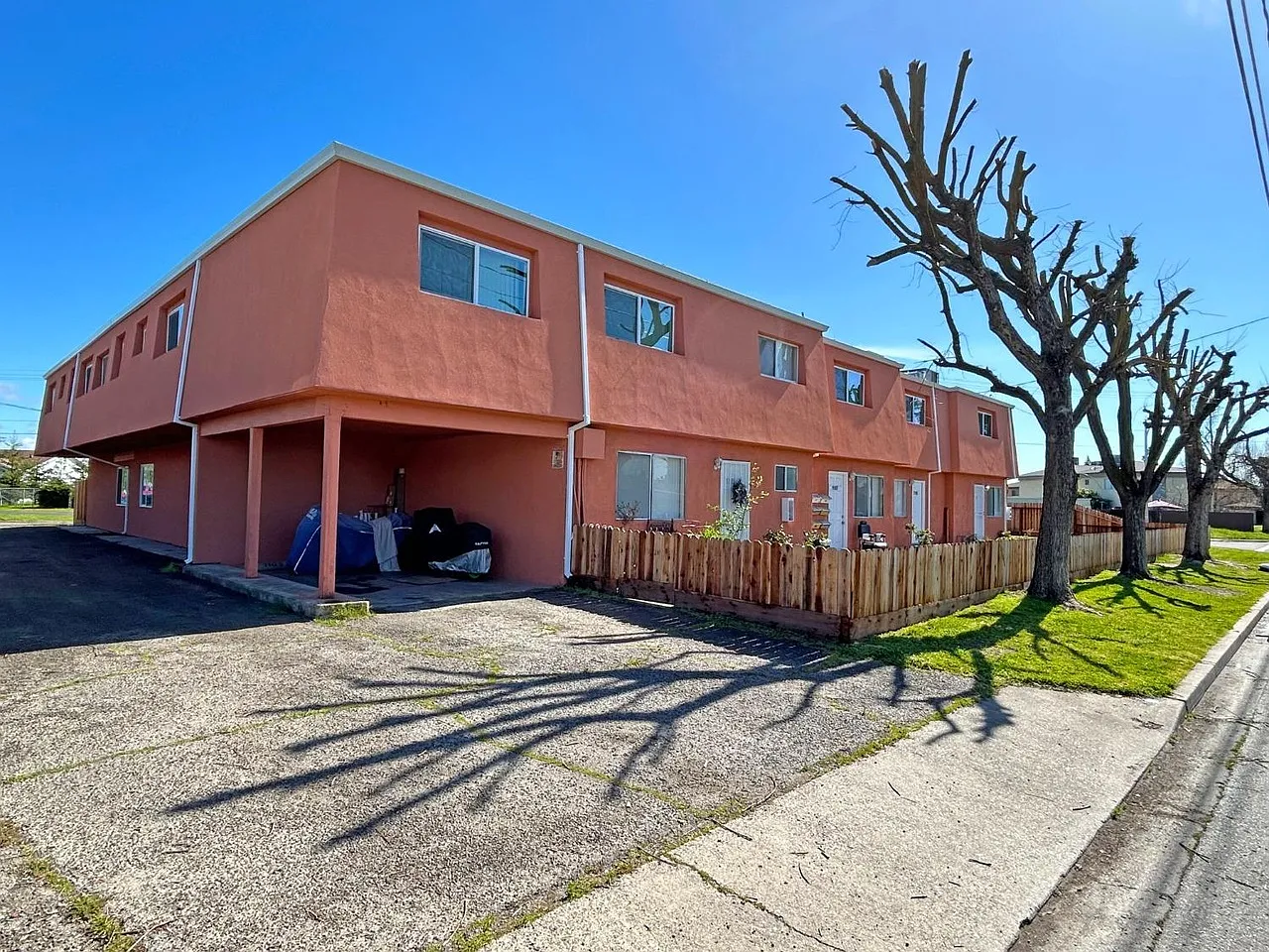 2 bed, 850 sqft, $1,850 — Photo 1