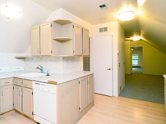 5th image of 3436 N Damen Ave #3