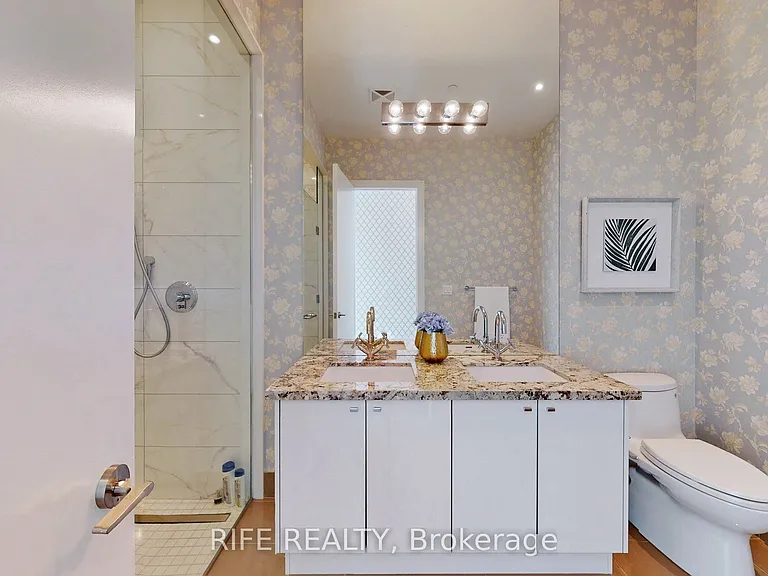 39 Queens Quay E #1208 — Photo 36