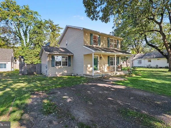 117 2nd St, Colonial Beach, VA 22443