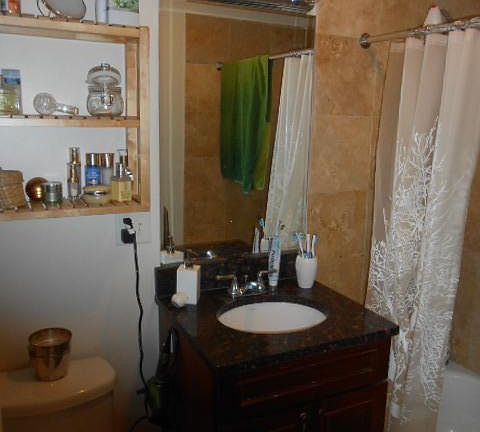 3rd image of 3924 N Pine Grove Ave APT 2W