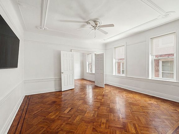 4th image of 342 Legion St
