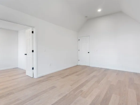 311 61st Street image 24 of 32