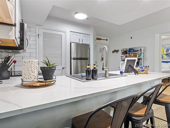 2nd image of 40 Lighthouse Rd #4-203