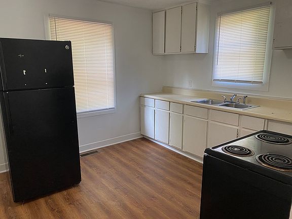 5th image of 409 N Morris St