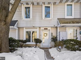 25 Appley Ct, Cherry Hill, NJ 08002