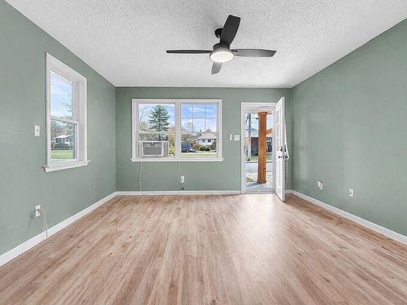 5th image of 829 Josephine St