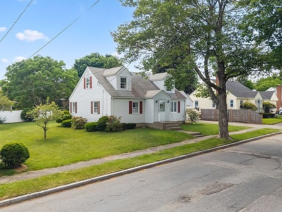 3rd image of 43 Rowena St