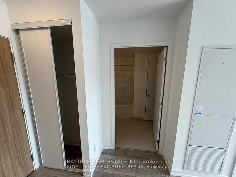352 Front St W #622 — Photo 5
