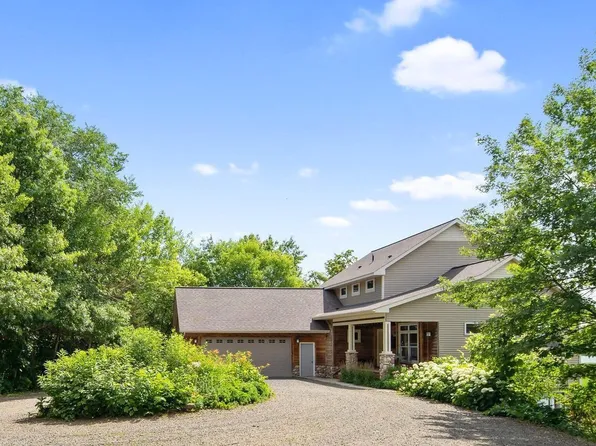 15397 280th St, Lindstrom, MN 55045