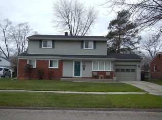 47269 Winthrop St, Shelby Township, MI 48317