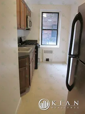 Rented by Kian Realty | media 16