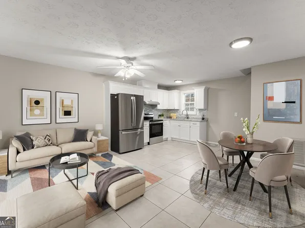 2244 Bennett Cir, Gainesville, GA 30504