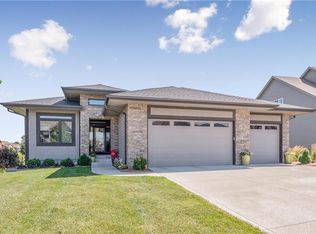2404 NE 10th Ct, Grimes, IA 50111