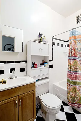 Rented by Town Residential | media 11