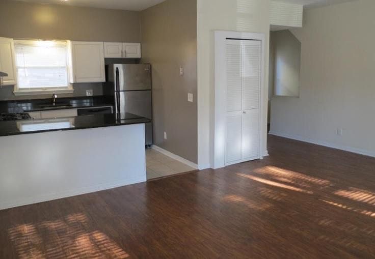 2nd image of 336 1st St #205