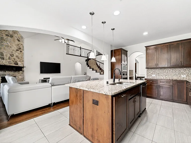 12305 Belmeade Dr — Photo 45
