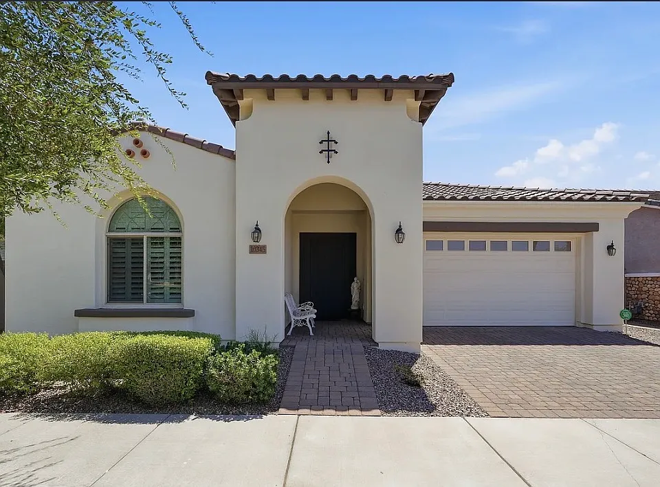 10345 E Kinetic Dr