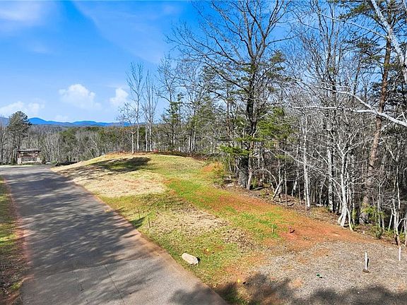 3rd image of 1012 Bear Paw Rdg #1027