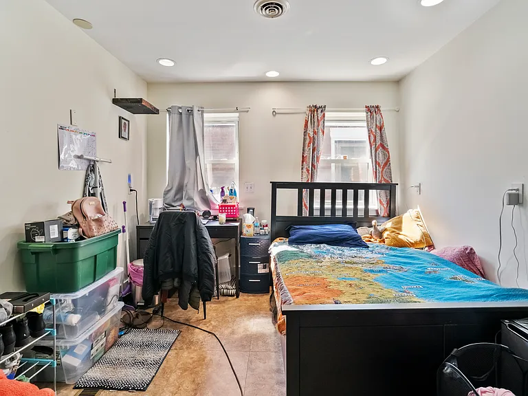 2120 E Carson St — Photo 17