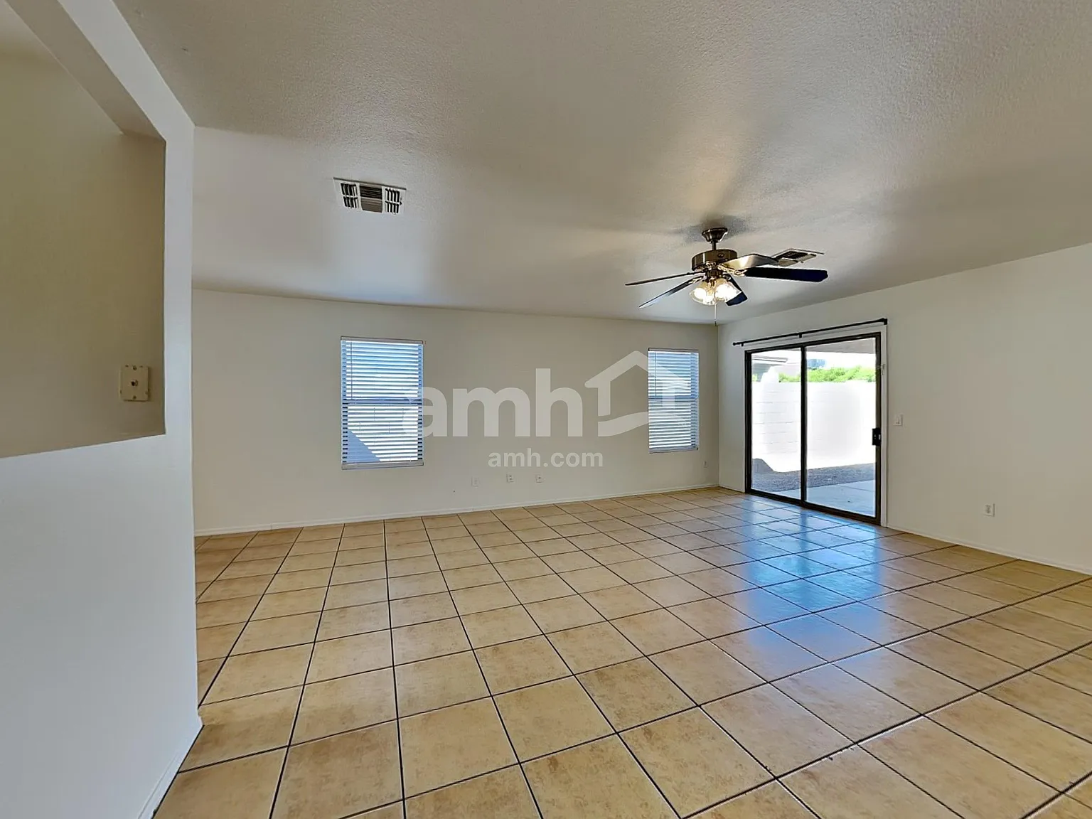 4 bed, 2.0 bath, 1647 sqft, $1,735 — Photo 4