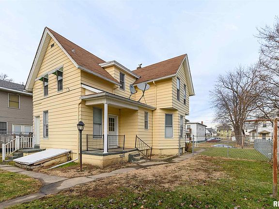 2nd image of 228 S Lincoln Ave