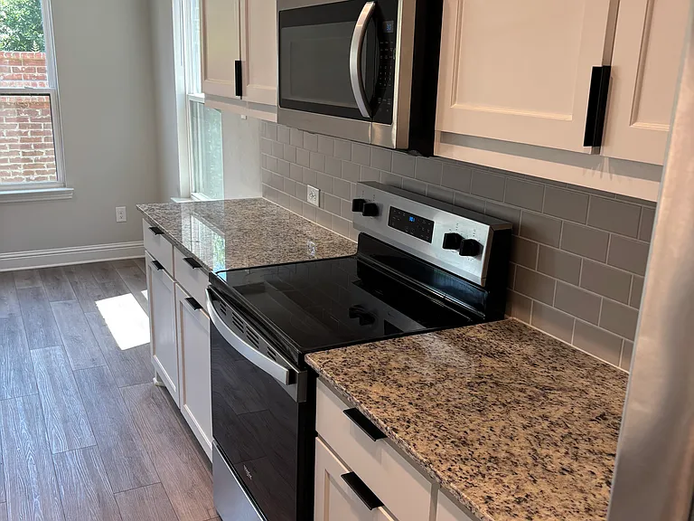 2125 Layla Dr — Photo 10