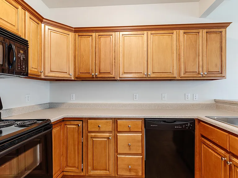 484 W 1490 N #102 — Photo 3