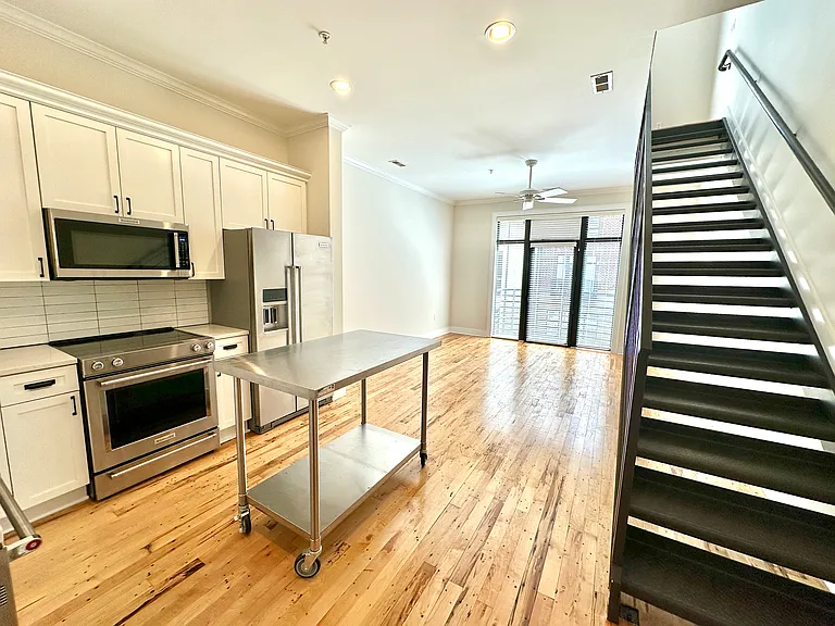 101 W Court St #221 — Photo 2