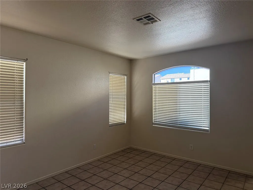 Building Photo - 7821 Sungrove Ct