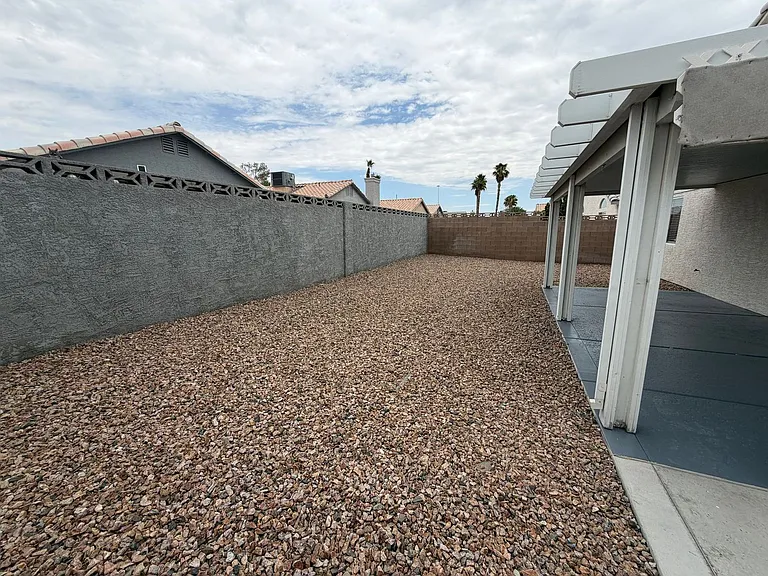 7032 Golden Desert Ave — Photo 17