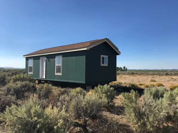 59431 Old Lake Rd, Christmas Valley, OR 97641