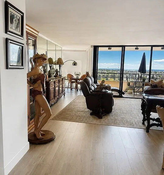 4314 Marina City Dr #1022 — Photo 2