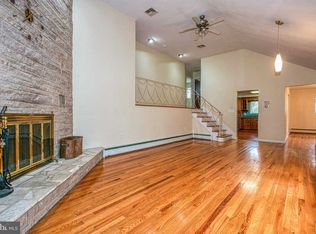 5 Glenmore Ave, Ewing, NJ 08638