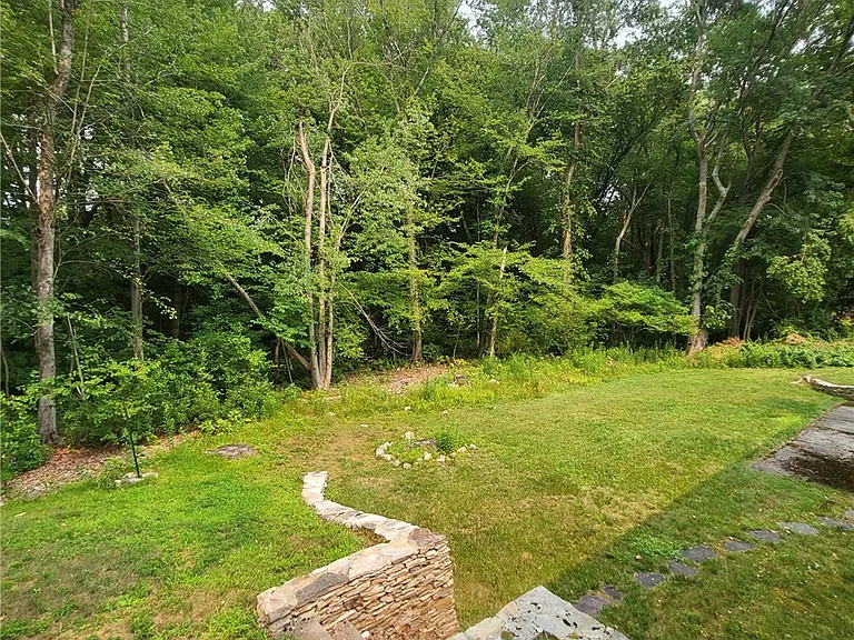 72 Blueberry Dr — Photo 21