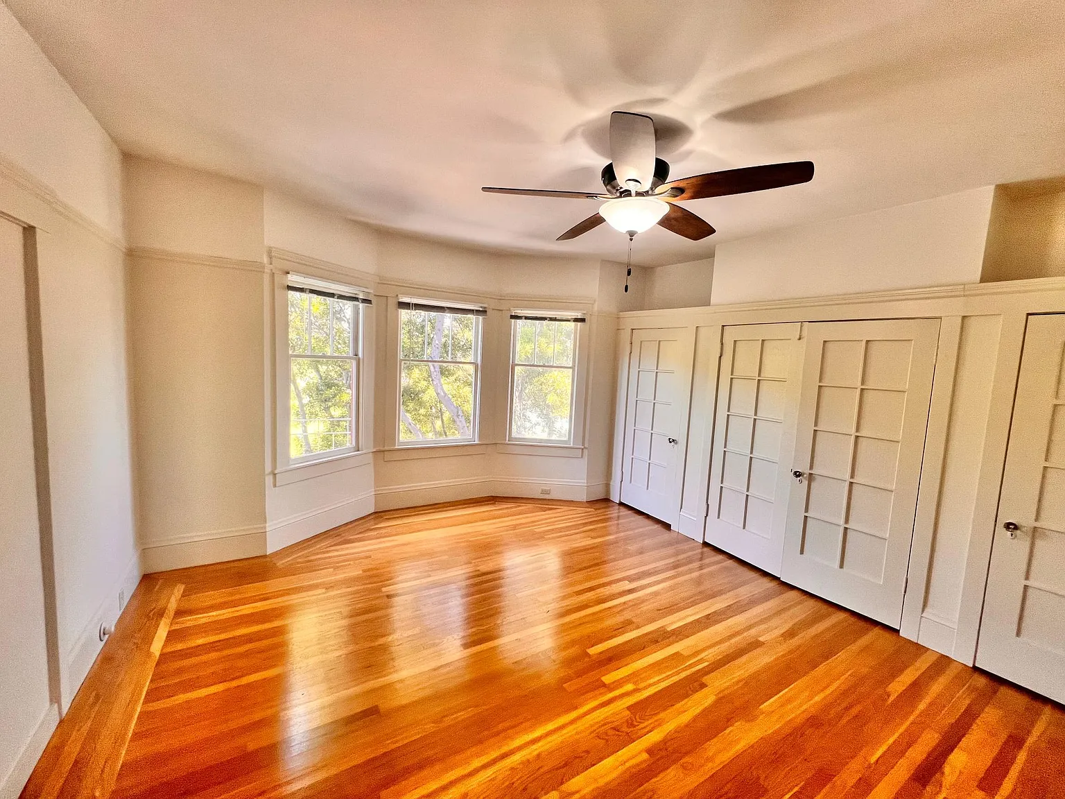 2 bed, 850 sqft, $5,500 — Photo 1