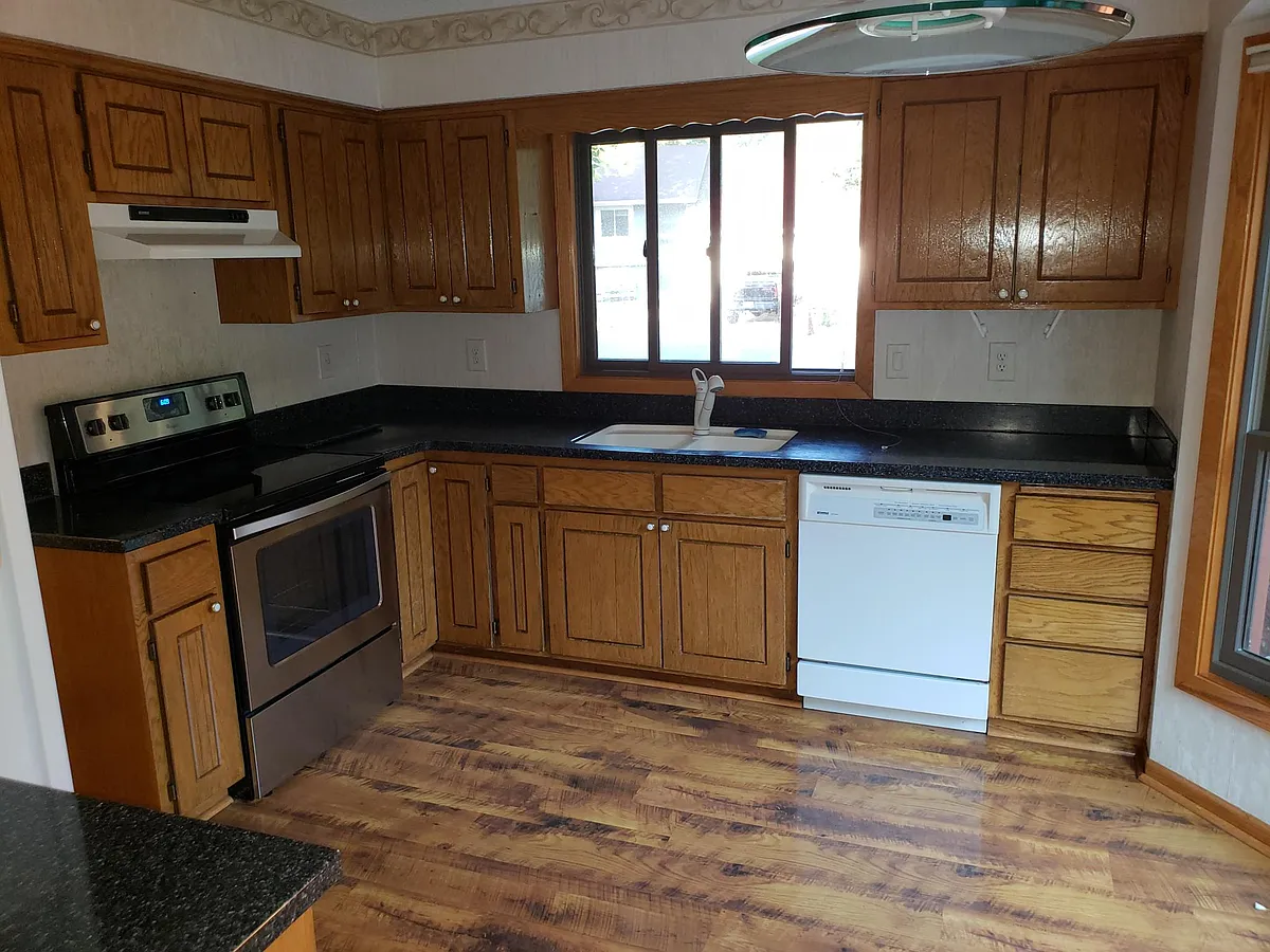 Building Photo - 1374 Knoll Dr