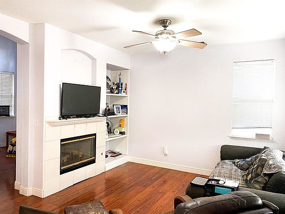 4th image of 3368 Summer Creek Dr