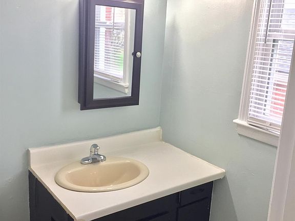 2nd image of 315 Ballpark Dr #1-18